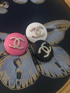 Set of 3 Chanel Buttons